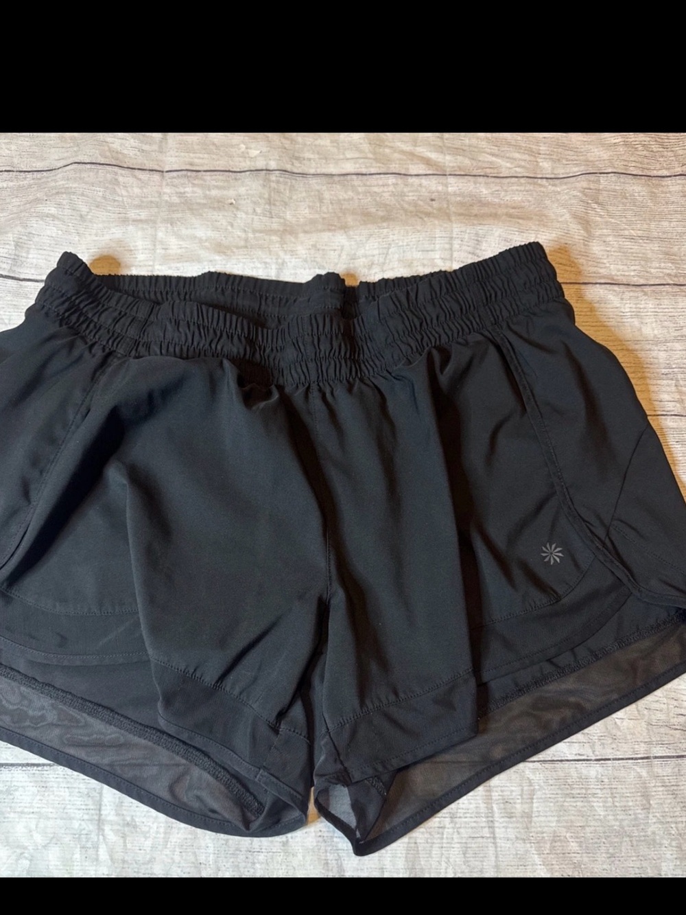 Athleta Mesh Racer Run Short 4" Black Mesh Running Jogging Women’s L